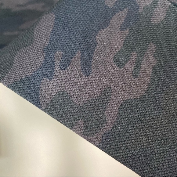 Spanx EcoCare Seamless Leggings Black Camo - Picture 9 of 11